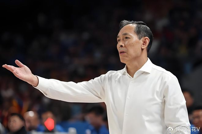 北京队迎1坏消息!2米06锋线悍将旧伤复发,许利民遇到麻烦了|曾凡博|上海队|北京首钢|赵睿|宁波队_新浪体育_新浪新闻